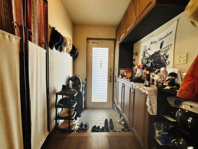 龍ケ崎市南が丘　中古物件の玄関