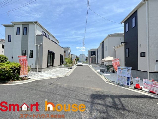 藤沢市鵠沼神明　新築9棟の前面道路含む現地写真