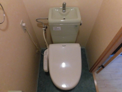 【トイレ】 | キャニスコート上新庄 | 清潔感のあるきれいなトイレです