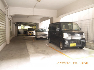 【駐車場】