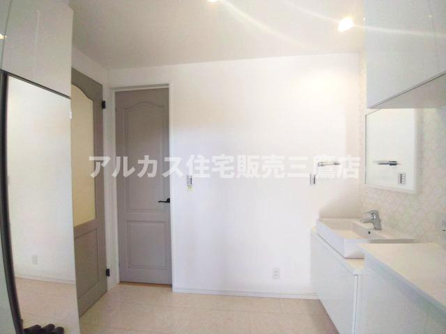 【内覧動画公開中】西東京市南町5丁目 新築戸建 西武新宿線 田無駅の玄関