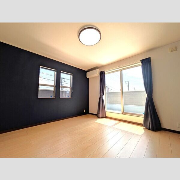 新舞子大瀬戸建の洋室