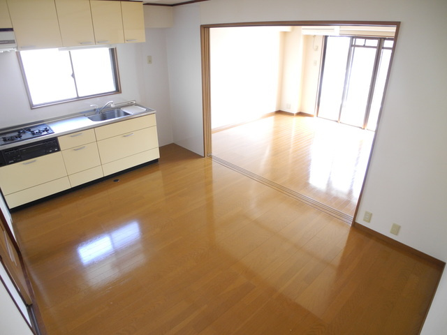 アサヒツインハイツの居間・リビング|※同間取りの別の階のお部屋の画像です※