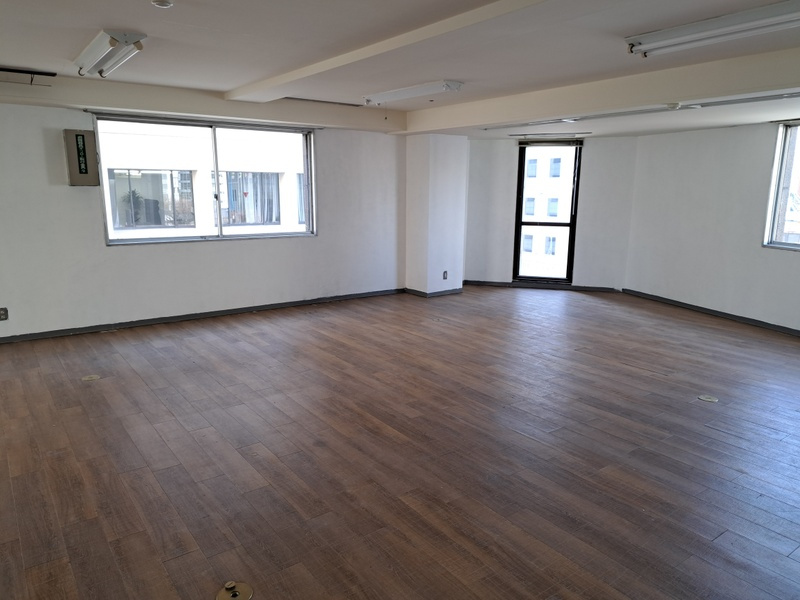 愛光舎ビルの内装