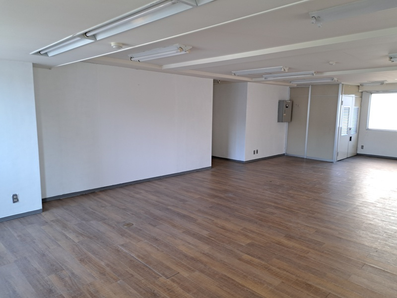 愛光舎ビルの内装