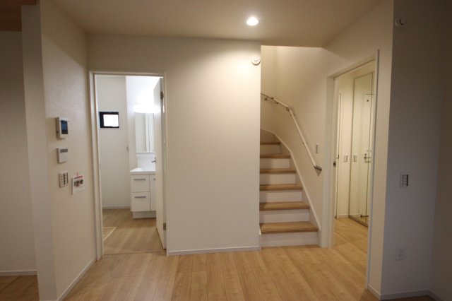 《仲介手数料無料》浦和区大原１丁目20-4(全1戸)新築一戸建てケイアイスタイルの内装|2撮影日 2025年3月8日 16:30 曇り