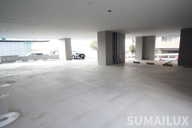 APEX神園の駐車場