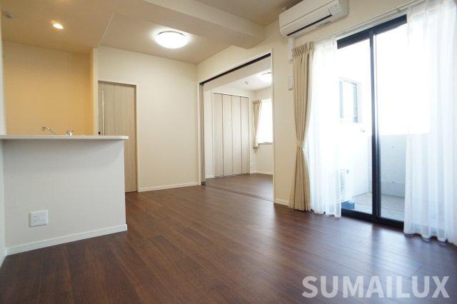 APEX神園の居間・リビング