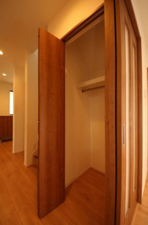 【収納】 | 鹿沼市晃望台中古住宅 | 1階収納庫