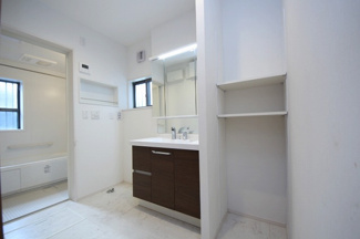 【ランドリースペース】 | 鹿沼市晃望台中古住宅 | 脱衣所