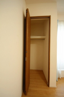 【収納】 | 鹿沼市晃望台中古住宅 | 2階中洋室（収納）