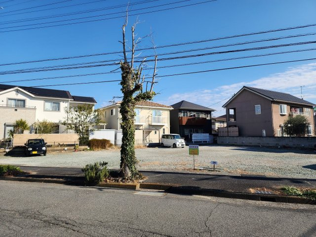 高崎市中居町　売地の前面道路含む現地写真