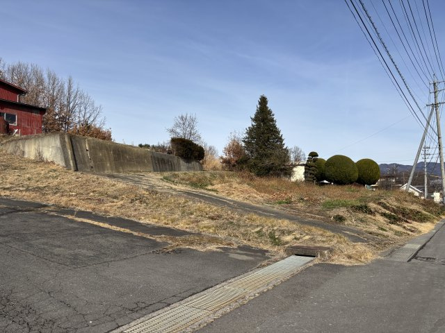 土地　上田市保野の外観