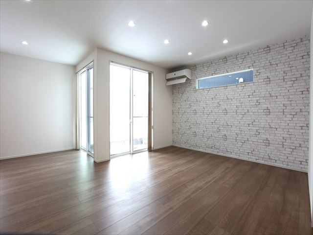 【居間・リビング】の画像