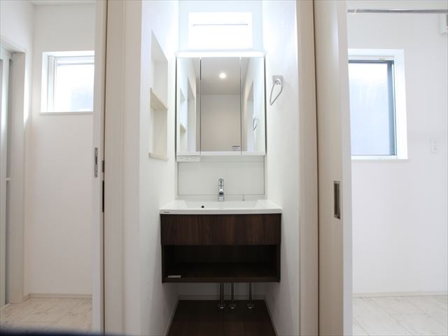 【独立洗面台】の画像