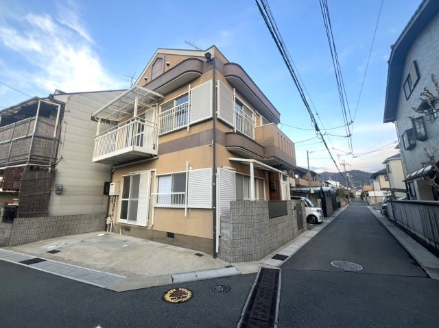 ◆南西向き角地◆令和６年１１月リフォーム済みの美宅◆宇治市五ヶ庄戸ノ内の駐車場|駐車場