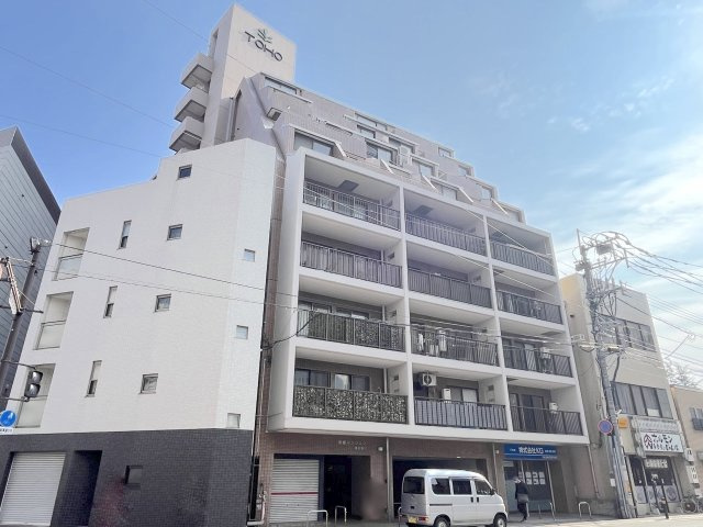 東峰マンション渡辺通りの外観