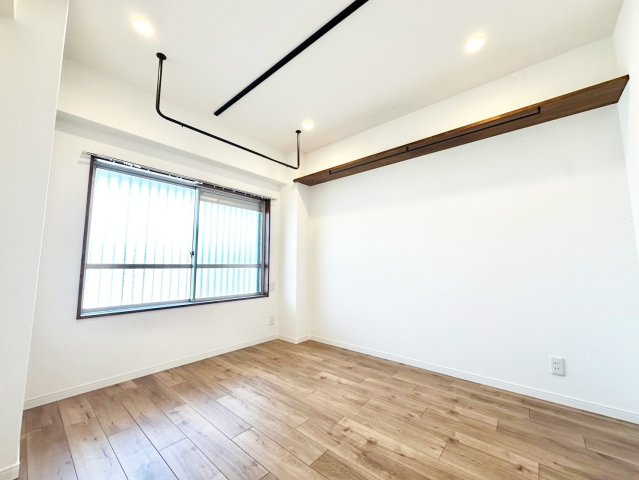 イトーピア向日マンションC棟　6階の洋室