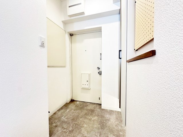 イトーピア向日マンションC棟　6階の玄関