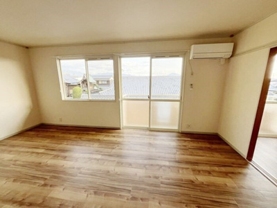 【洋室】 | ヴィレッジコート・