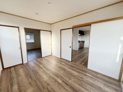 【洋室】 | ヴィレッジコート・