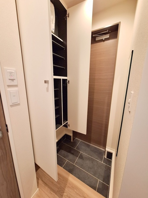 ＰＡＣＥ　ＳＵＤの玄関