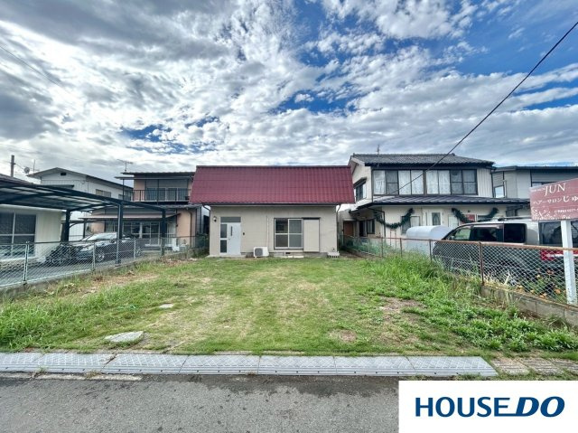 中古戸建　桐生市相生町2丁目の前面道路含む現地写真|前面道路含む現地写真です