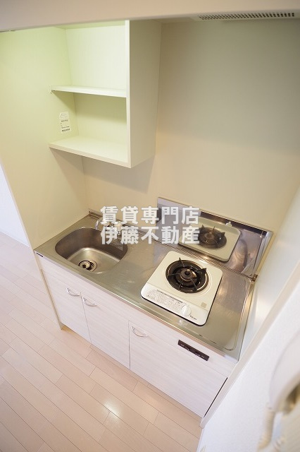 アルバ志賀本通のキッチン