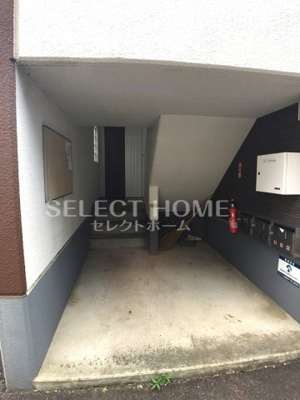 【エントランス】 | エステート伊奈 | 毎日通るエントランスはこのようになっています