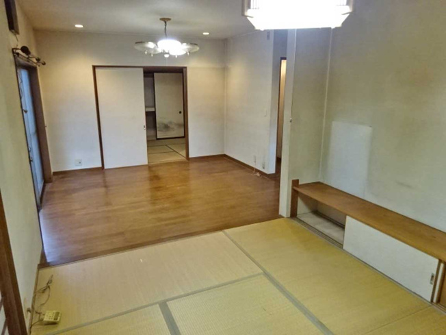 【和室】 | 三島市中島 中古住宅 EH05512 | 三島市中島　1F小上がり・洋室