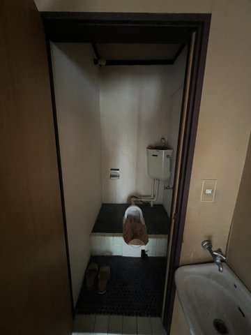 妙見町戸建てのトイレ