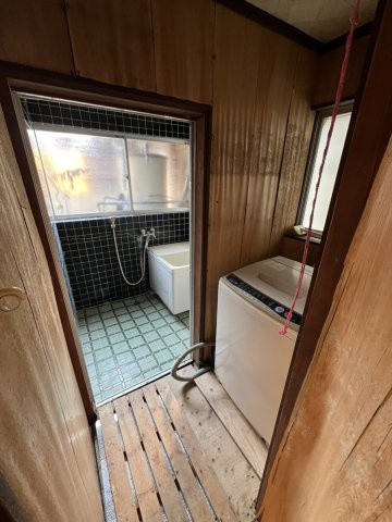 妙見町戸建ての洗面所