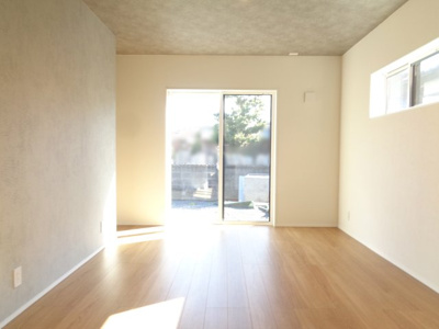 【洋室】 | 鈴鹿市江島本町