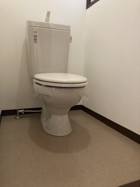 ヴィラージュシンワのトイレ|落ち着いたトイレです※別号室の写真です