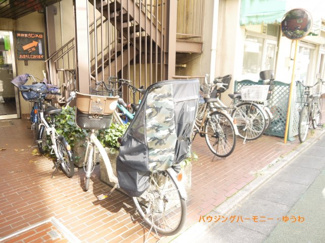 【その他共用部分】 | 敷地内には、駐輪場有ります。
