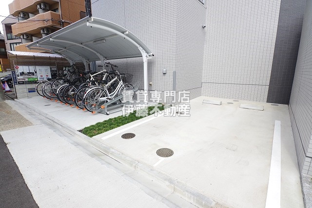 アクアコート大曽根の駐車場