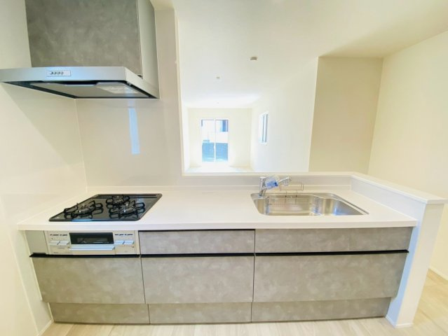リナージュ／中央区帯山4丁目第1期／３号棟のキッチン
