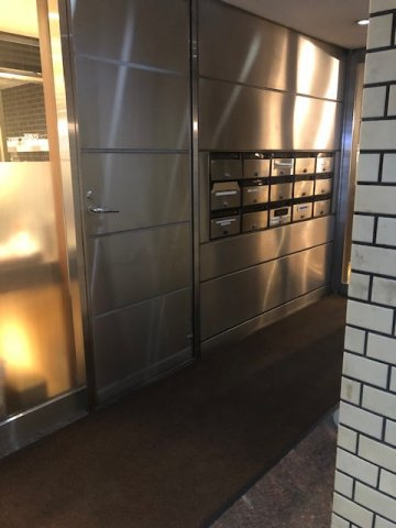 相模屋第５ビルのロビー