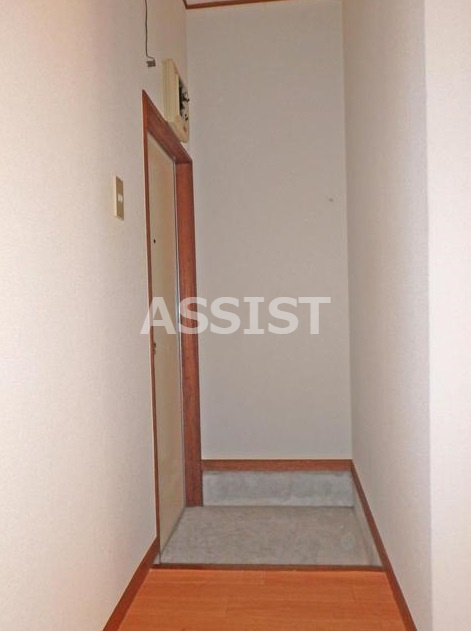 テラス西調布の玄関|内見可能♪お電話がご案内スムーズです♪オンラインもOK♪