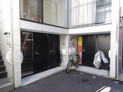 【エントランス】 | ハウス・ホンマチ