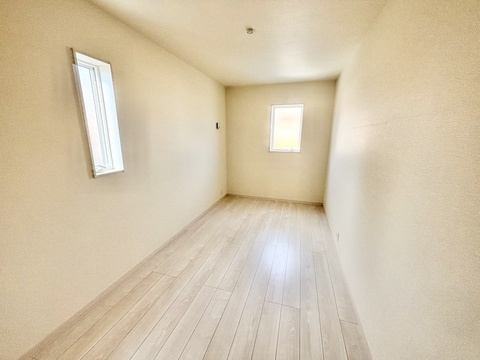 リーベルガーデン蟹江町本町　全2棟　新築住宅の洋室