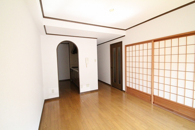 【居間・リビング】の画像