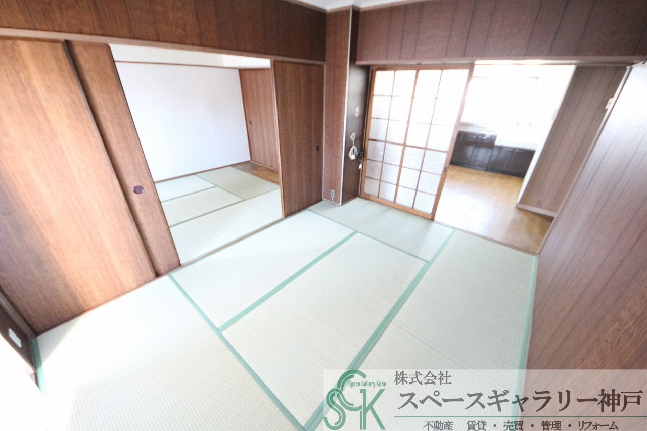 神陵台東住宅の居間・リビング