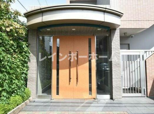 アリエさいたま新都心のエントランス