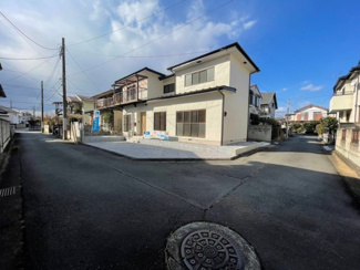 【前面道路含む現地写真】