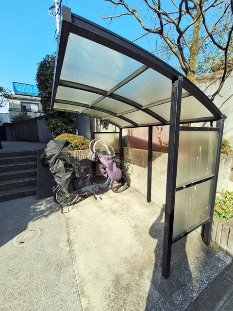 モンパレのその他共用部分|屋根付き駐輪場