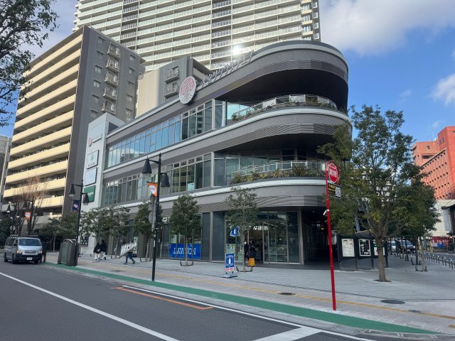 大宮サクラスクエアモールの外観