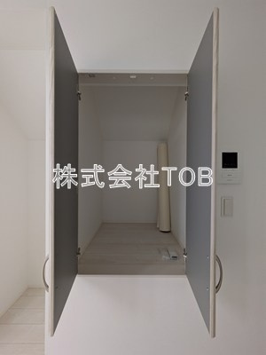 【設備】 | 和泉戸建 -和泉4丁目　定期借家4年- | リビング収納