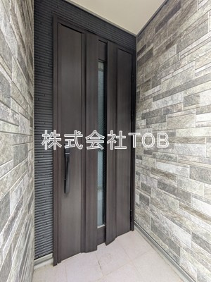 【その他】 | 和泉戸建 -和泉4丁目　定期借家4年- | 玄関扉