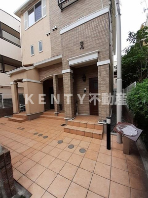 【エントランス】 | ヴァン　ソン　レーヴ | 落ち着いたエントランスです